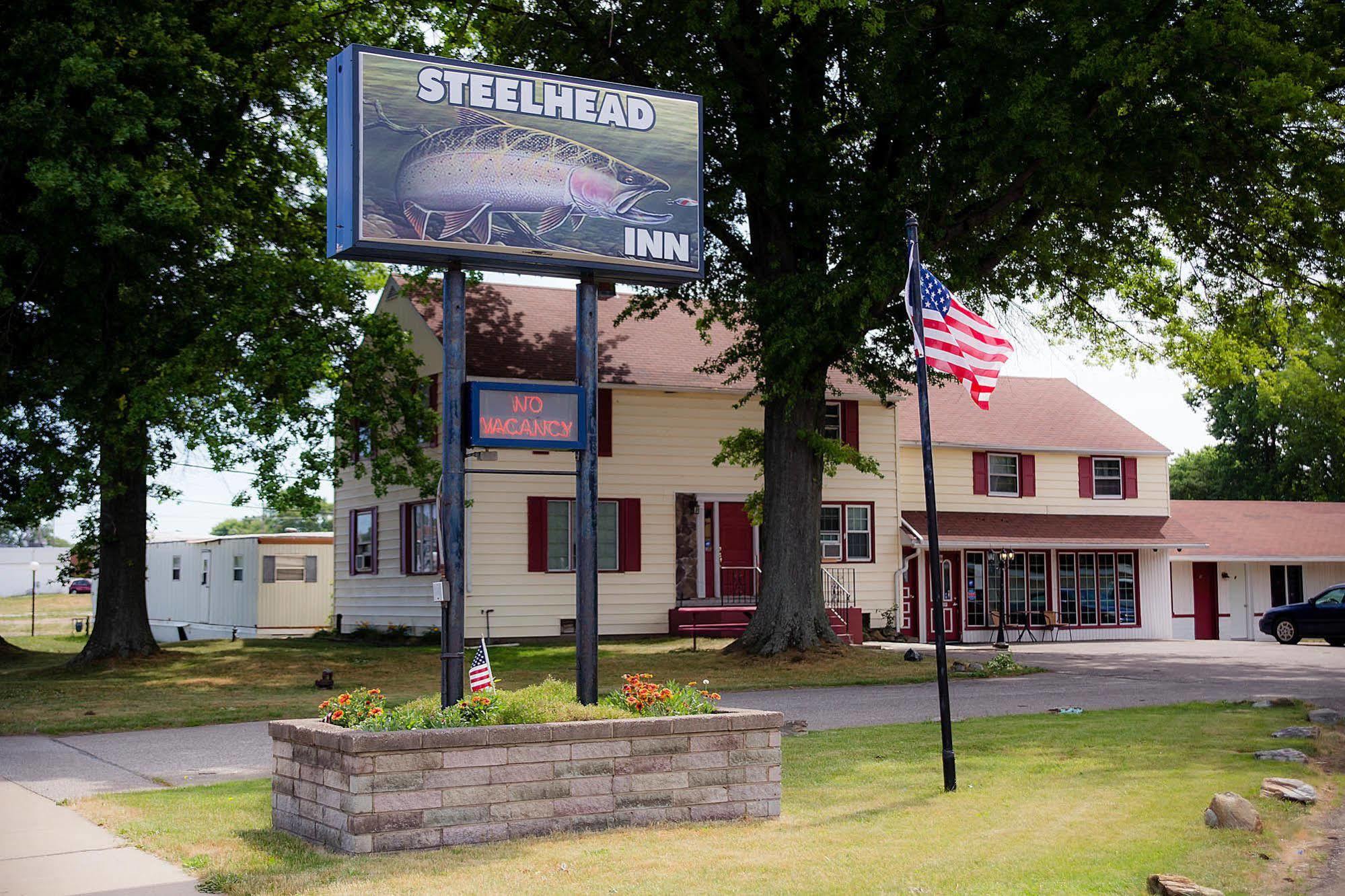 Steelhead Inn Ері Екстер'єр фото